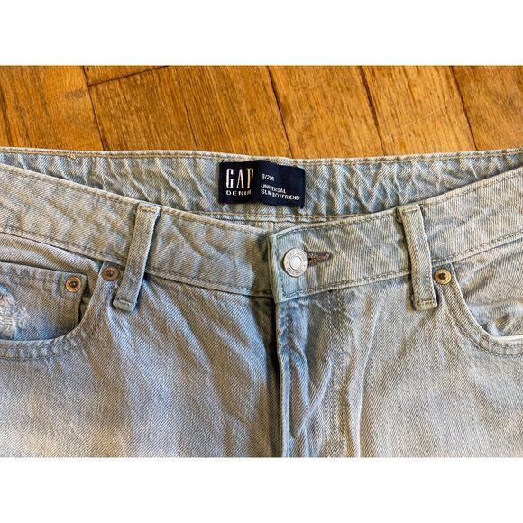 Gap Light Wash Slim Boyfriend Distressed Jean Womens Size 8 - Picture 2 of 7